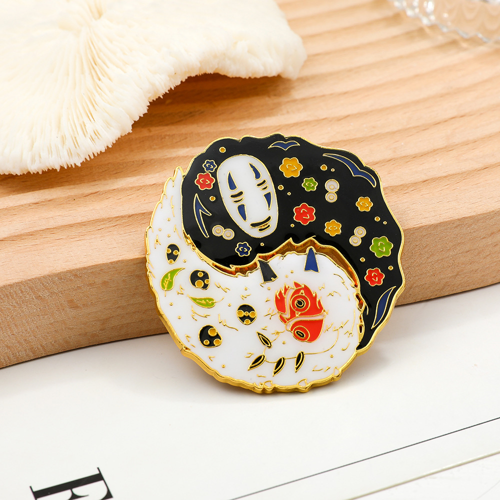 Broche de metal de anime Gunda - Embroidery Reddit reseña y precio